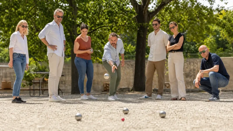 Pétanque, farniente et cohésion : le team building décontracté à la mode du Sud
